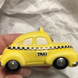 Dept 56 Yellow Taxi